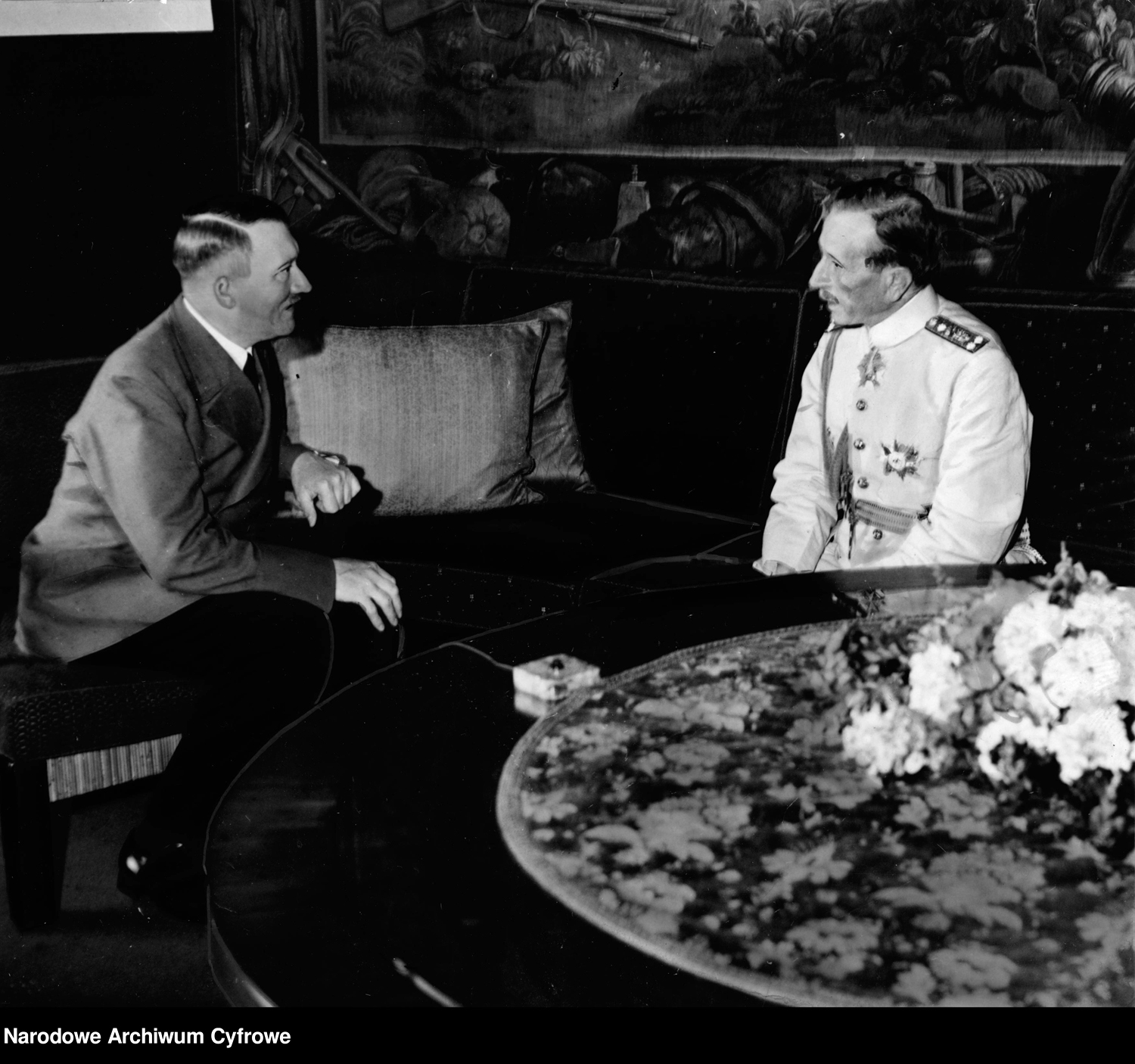 Adolf Hitler in conversation with Bulgarian infantry general Nikola Zhekov in the Great hall of the Berghof